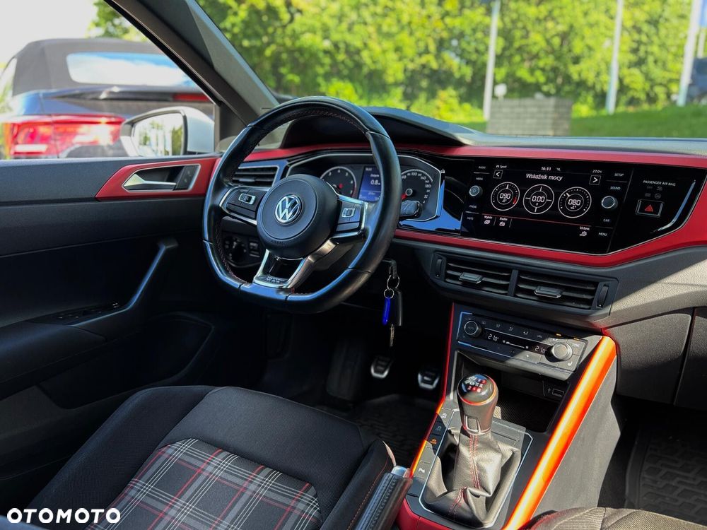 Volkswagen Polo 2.0 TSI GTI - 16