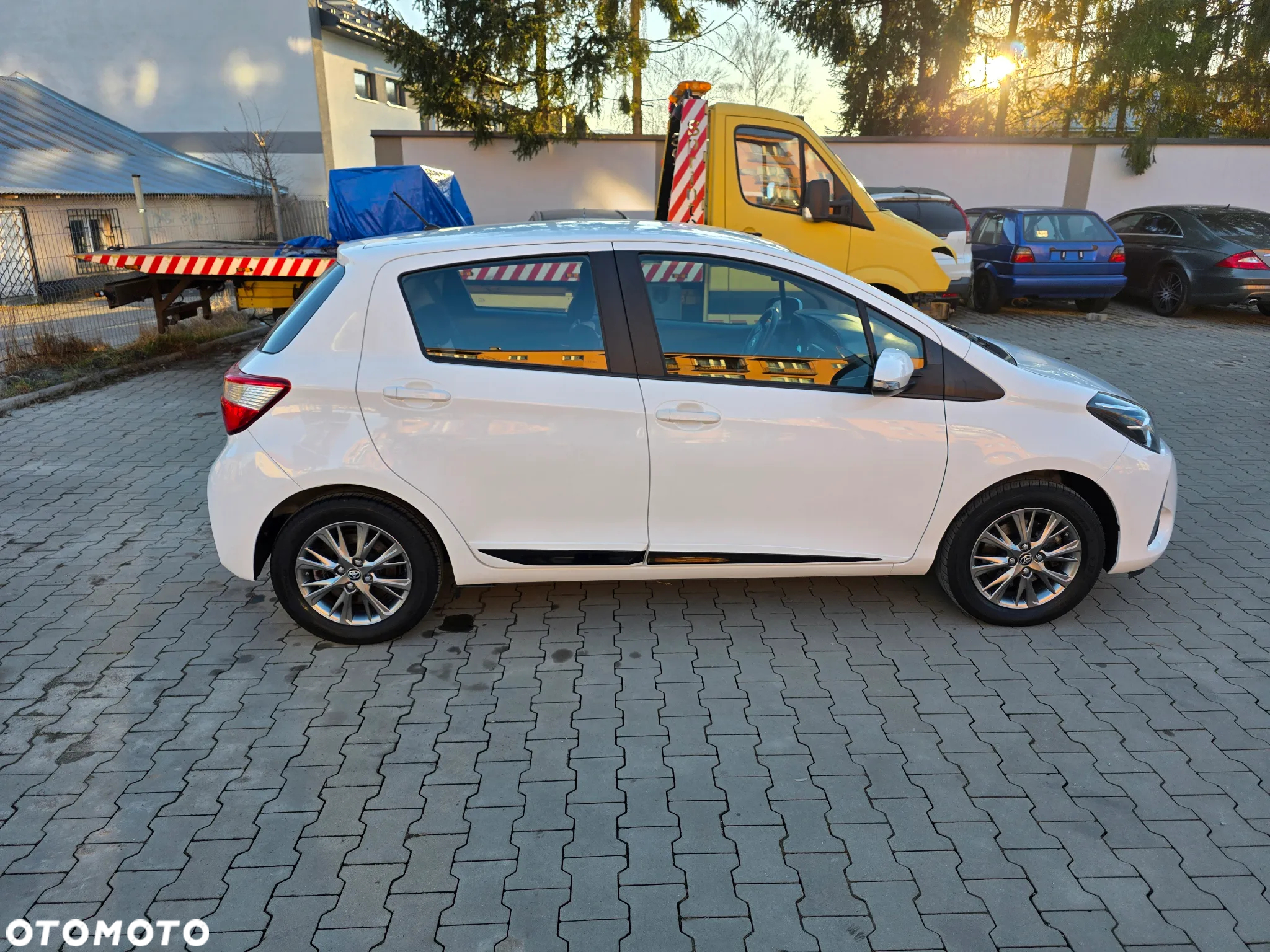 Toyota Yaris Hybrid 1.5 VVT-i Comfort - 6