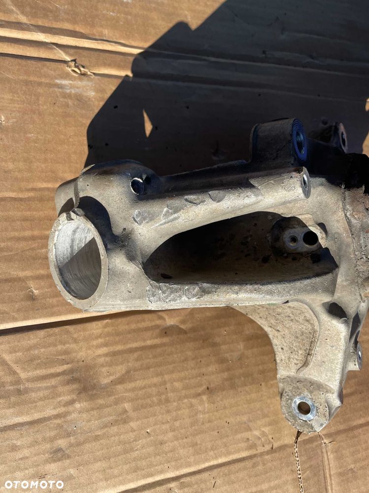 Piasta zwrotnica koła przedniego prawa Volvo XC40 C40 - 7