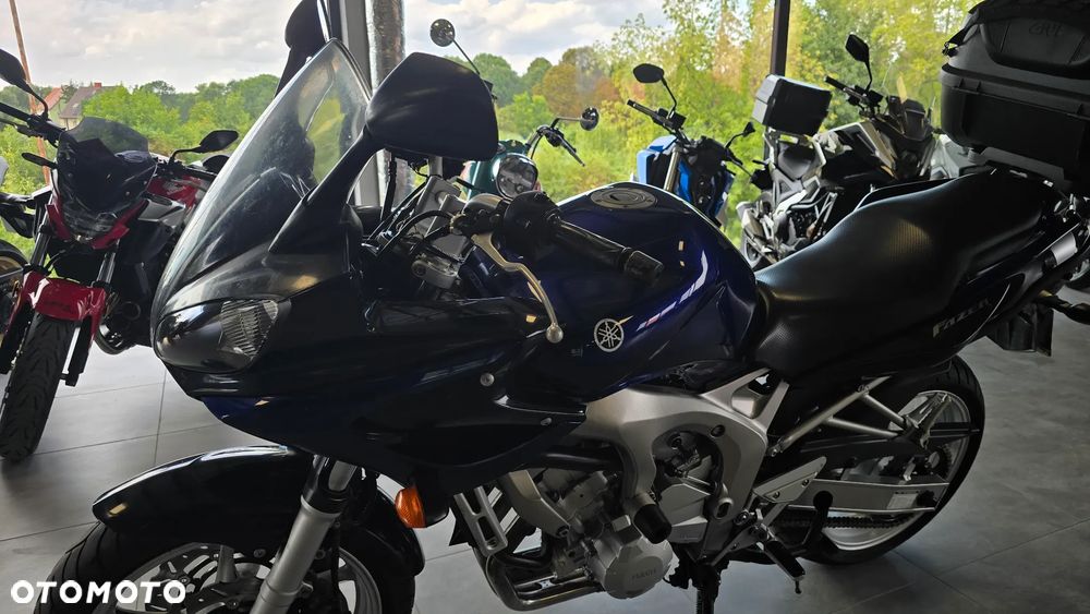 Yamaha FZ6 - 3