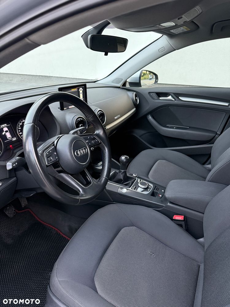 Audi A3 Sportback 1.0 TFSI - 11