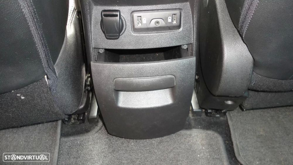 Renault Grand Scénic 1.6 dCi Bose Edition SS - 24