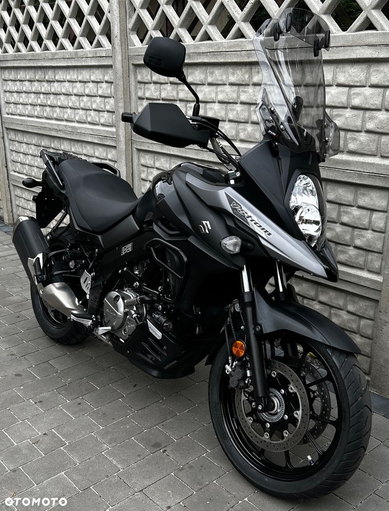 Suzuki V-STROM - 1