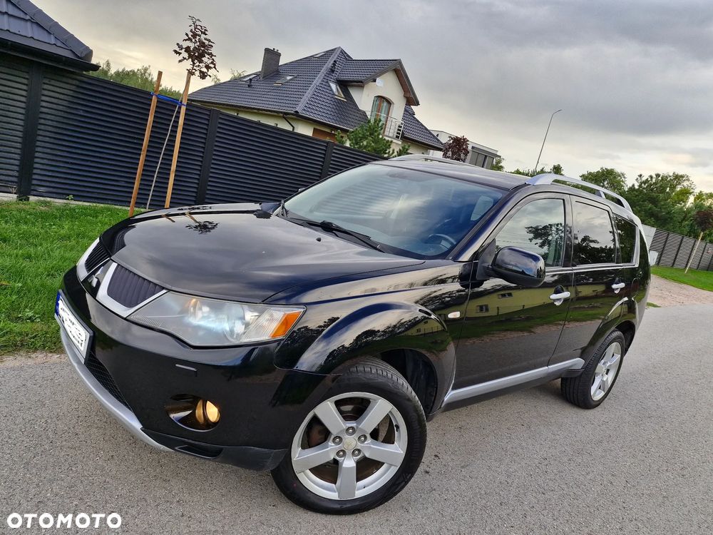 Mitsubishi Outlander 2.0 DID Instyle - 1