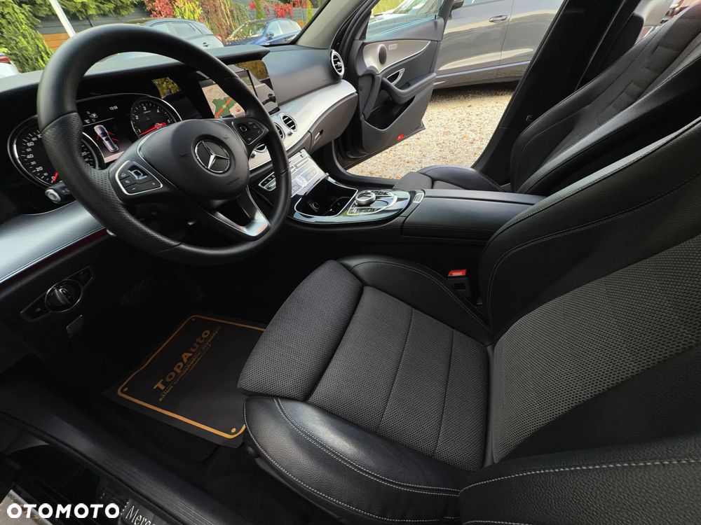 Mercedes-Benz Klasa E 220 d 9G-TRONIC - 18