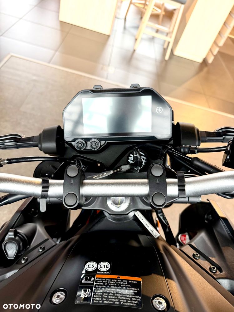 Yamaha MT - 7