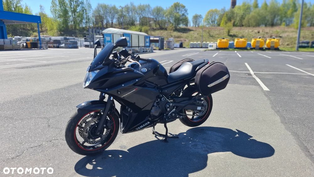Yamaha XJ - 6