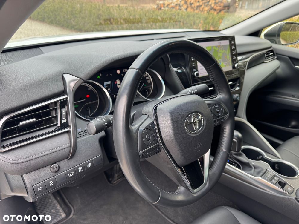 Toyota Camry 2.5 Hybrid Executive CVT - 28