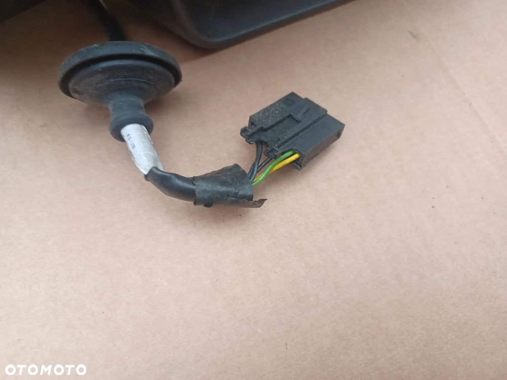 LUSTERKO PRAWE OPEL ZAFIRA B 5PIN Z20R - 3