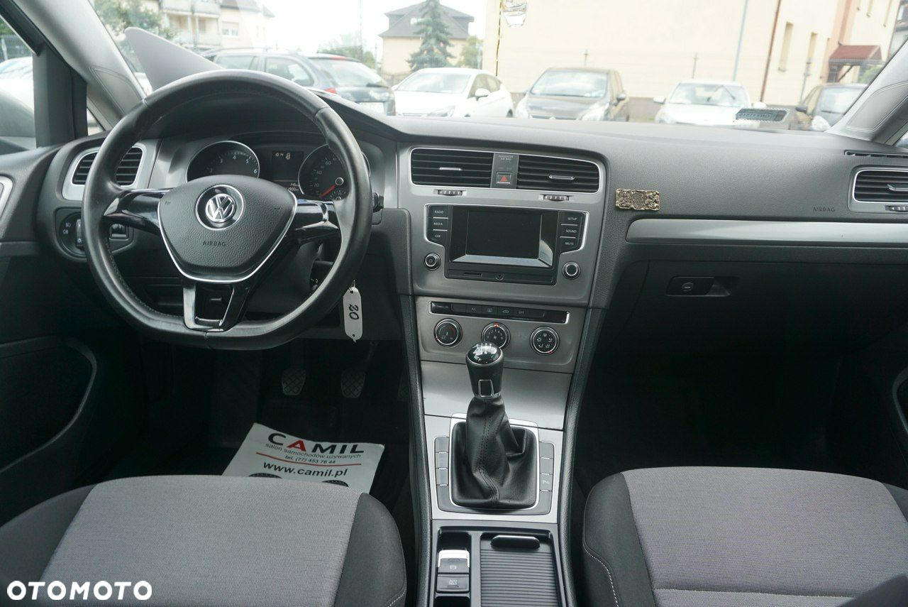 Volkswagen Golf - 16