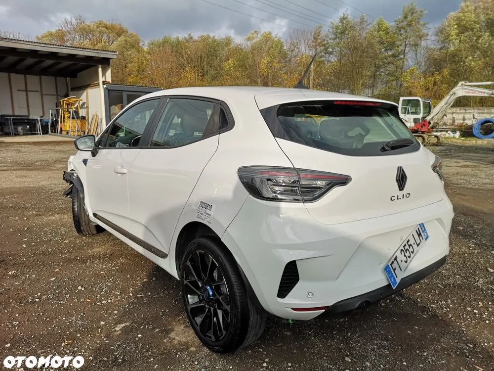 Renault Clio BLUE dCi 85 BUSINESS EDITION - 24