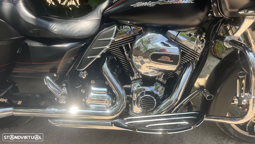 Harley-Davidson Road Glide Special - 8