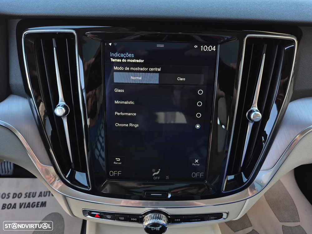 Volvo V60 2.0 D3 Momentum Plus - 32