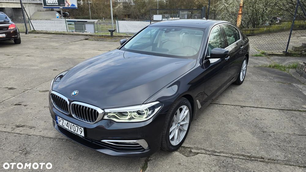 BMW Seria 5 530i Luxury Line - 3