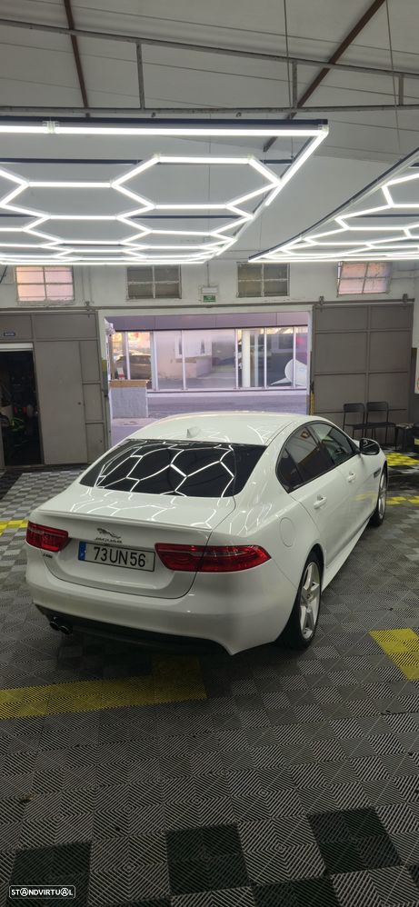 Jaguar XE 2.0 D R-Sport Aut. - 2