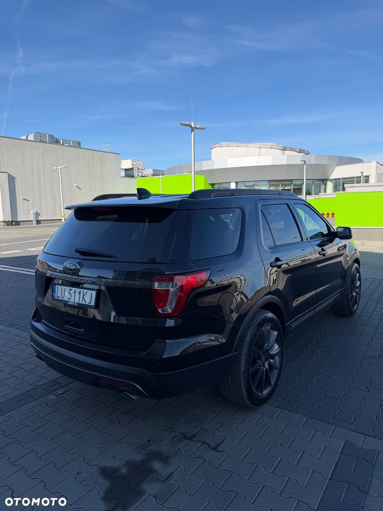 Ford Explorer - 6