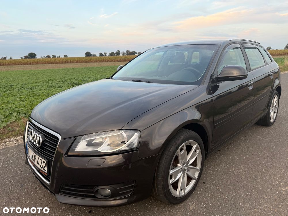 Audi A3 Sportback - 8