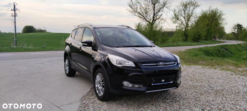 Ford Kuga 1.6 EcoBoost 2x4 Titanium - 16