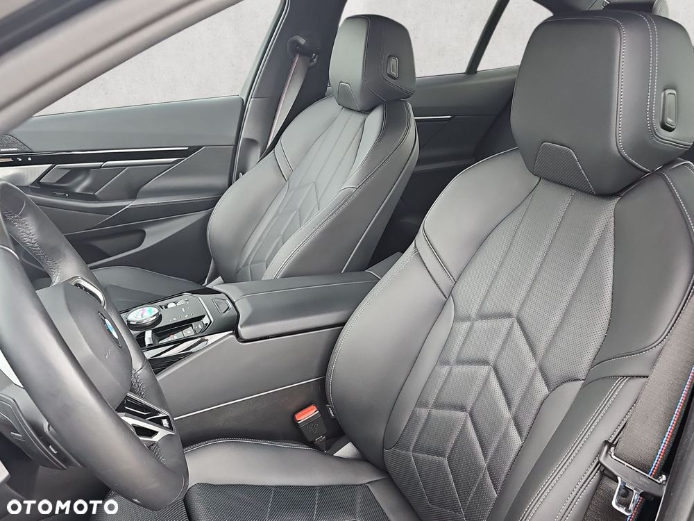 BMW Seria 5 - 13