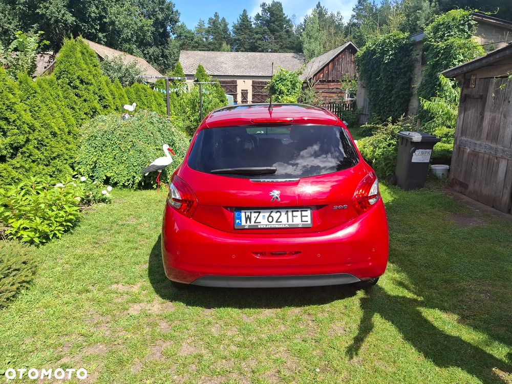 Peugeot 208 1.2 PureTech Style - 8