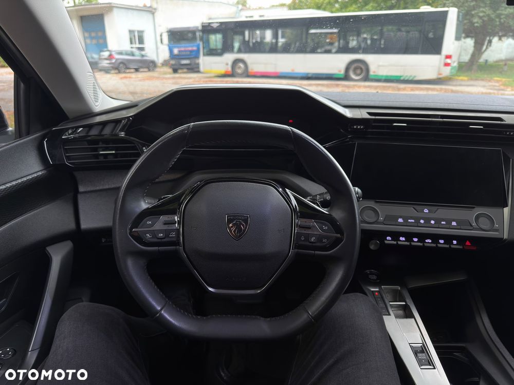 Peugeot 308 - 13