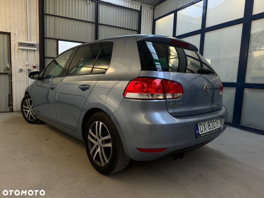 Volkswagen Golf - 10