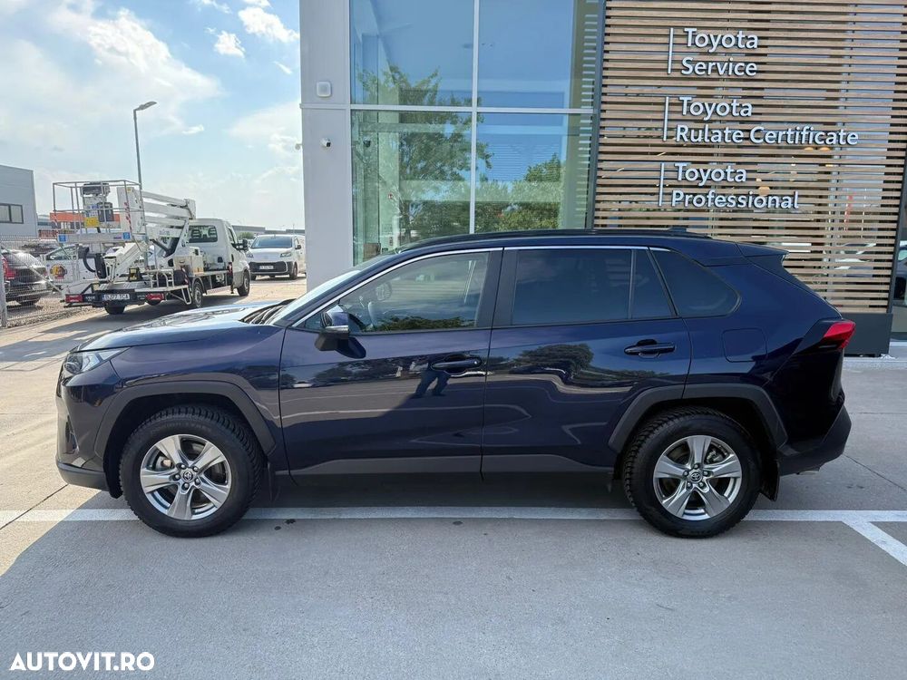 Toyota RAV4 - 6
