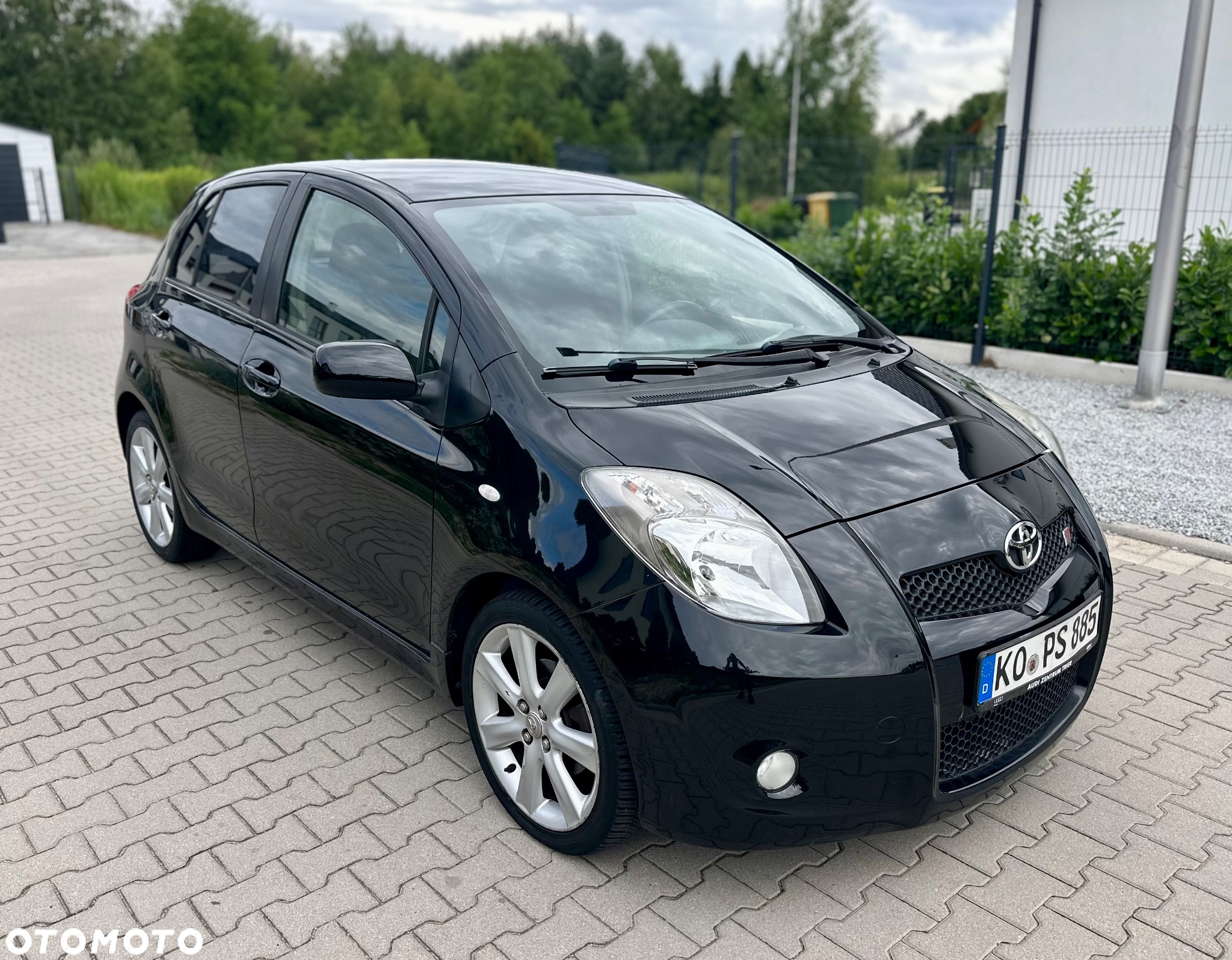 Toyota Yaris 1.8 VVT-i TSport - 3