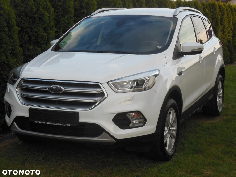 Ford Kuga 1.5 EcoBoost 2x4 Titanium - 1
