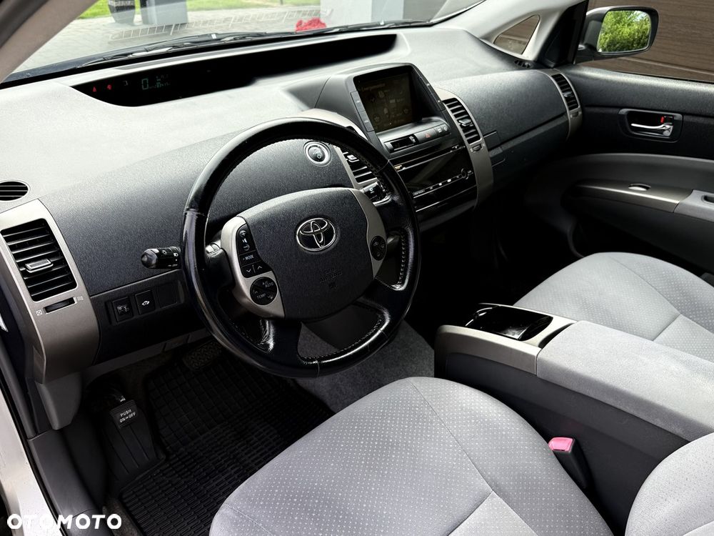 Toyota Prius 1.5 VVT-i Sol - 13