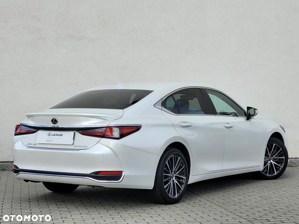 Lexus ES 300h Business Edition - 5