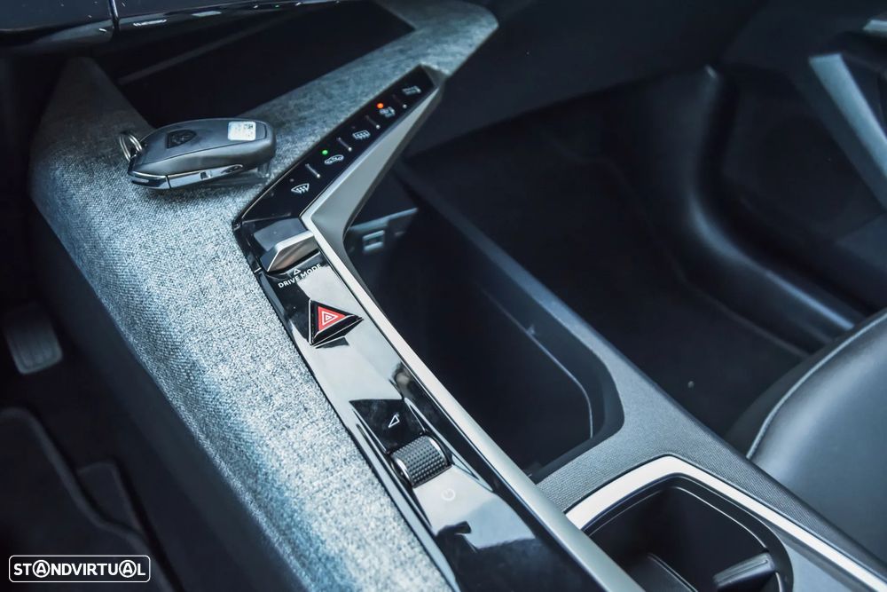 Peugeot 5008 1.2 Hybrid Allure e-DCS6 - 20