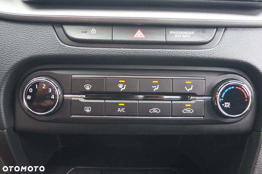 Kia Ceed 1.6 CRDi SCR L - 33