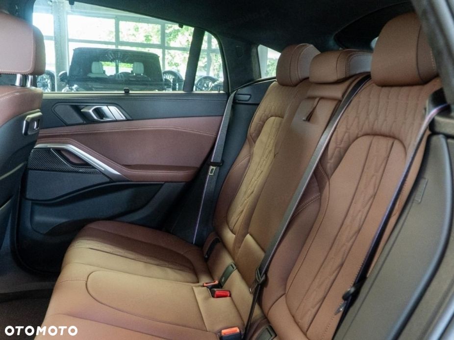 BMW X6 xDrive40d mHEV sport - 14