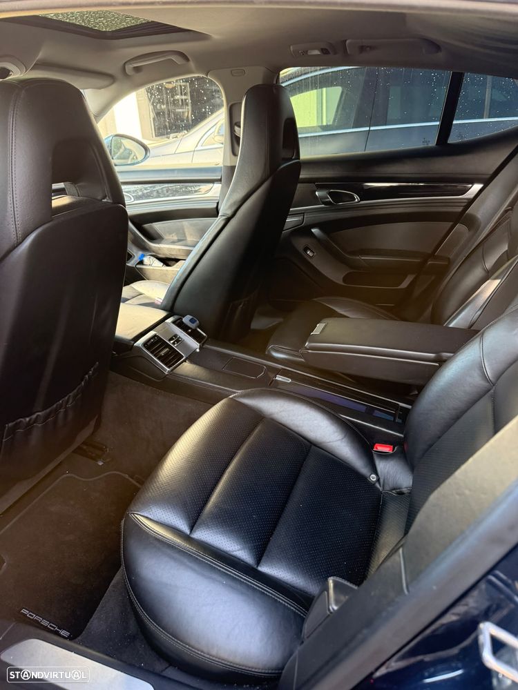 Porsche Panamera - 6