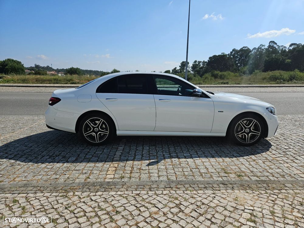 Mercedes-Benz E 300 de 9G-TRONIC AMG Line - 5