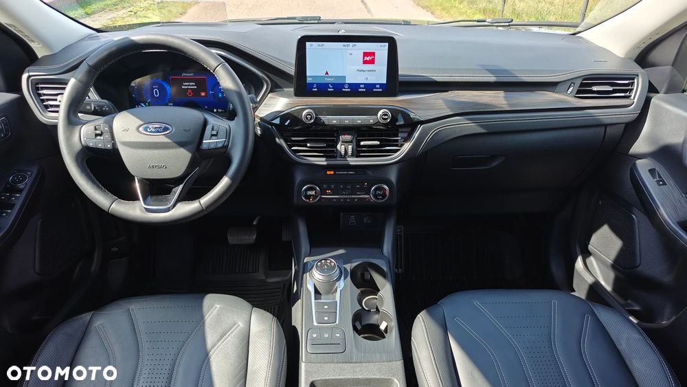 Ford Kuga - 10