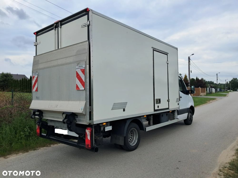 Mercedes-Benz SPRINTER 515 Chłodnia + Winda Salon Polska - 4