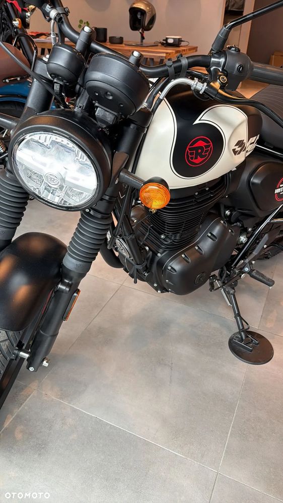 Royal Enfield HNTR - 7