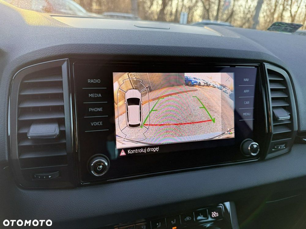 Skoda Karoq 1.5 TSI ACT GPF 4x2 Sportline - 10