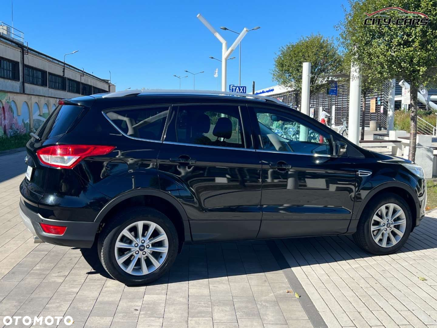 Ford Kuga - 32