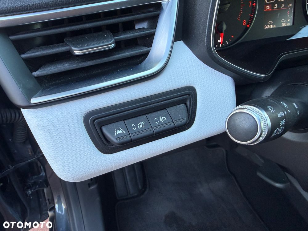 Renault Clio - 12