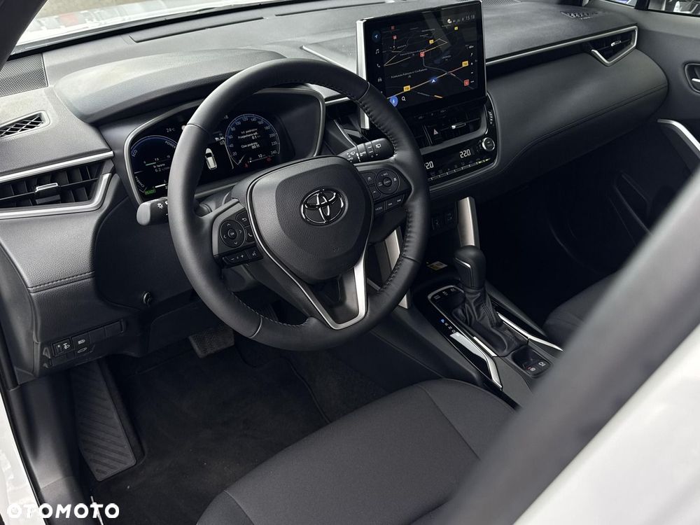 Toyota Corolla Cross - 11