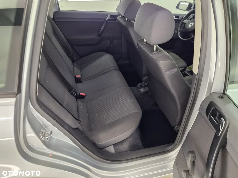 Volkswagen Polo 1.2 - 26