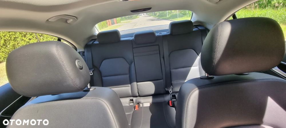 Mercedes-Benz CLA 250 4Matic 7G-DCT UrbanStyle Edition - 39
