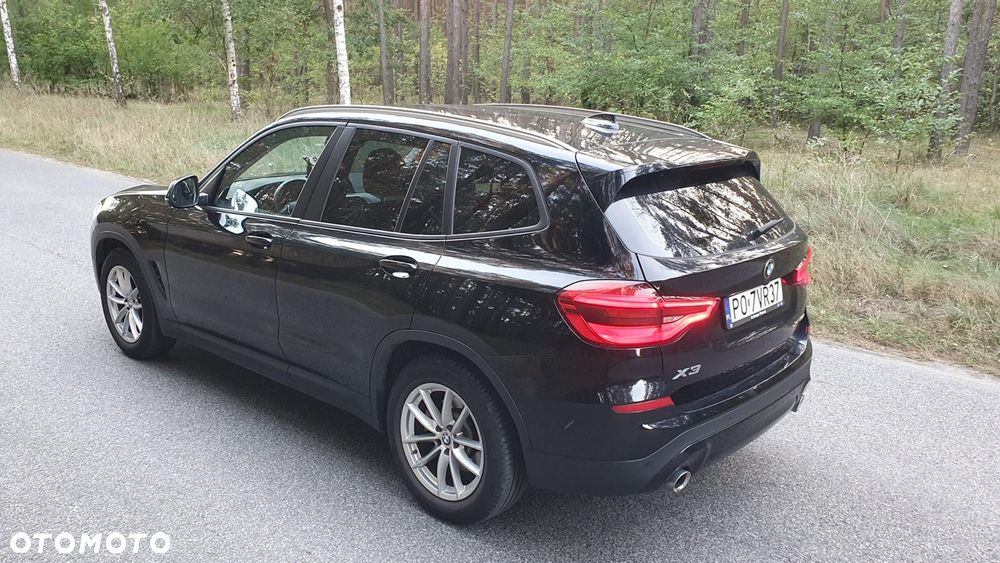 BMW X3 xDrive20d Advantage - 7