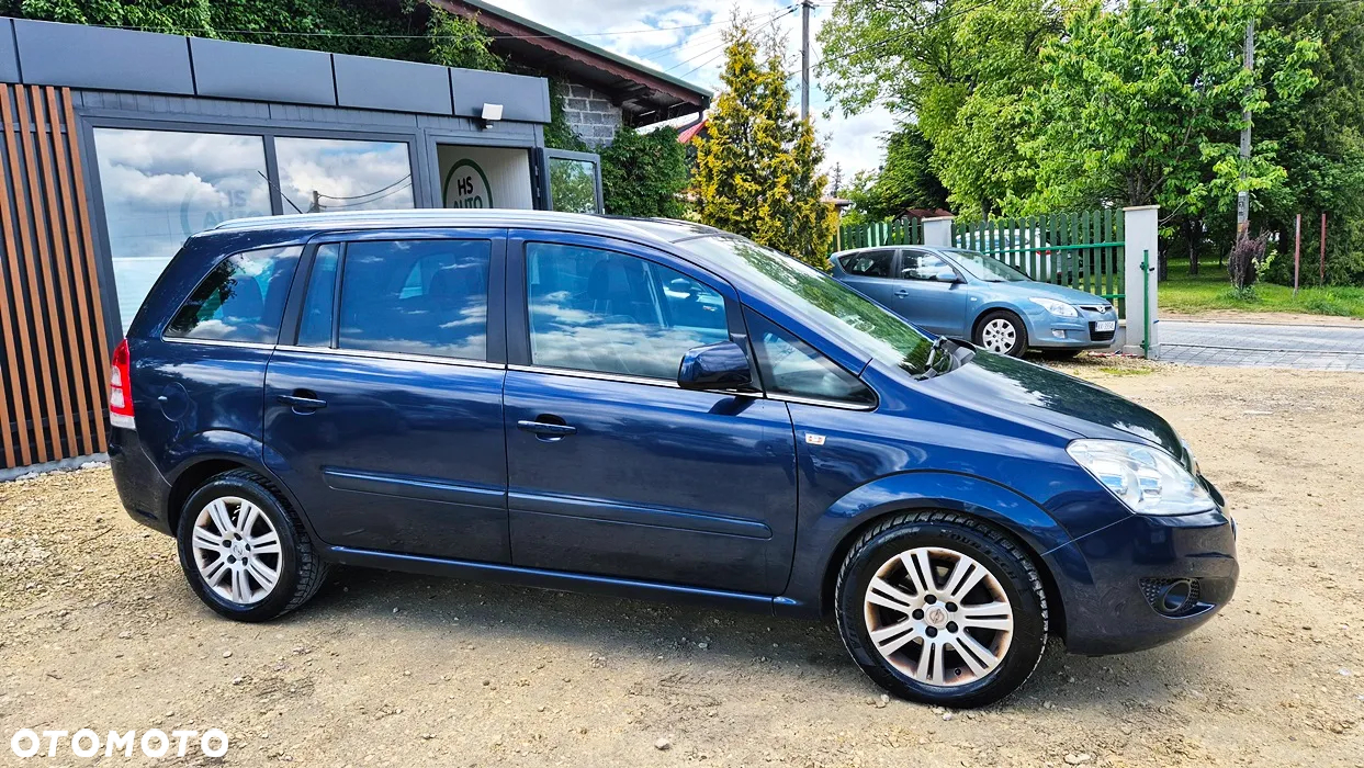 Opel Zafira 1.8 Cosmo - 10