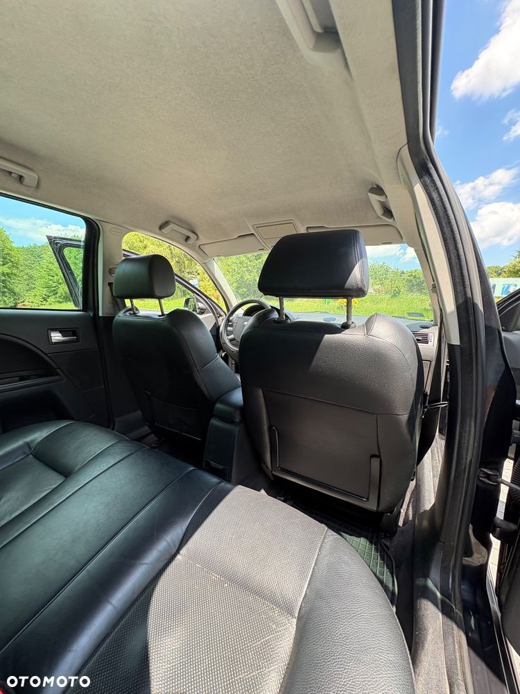 Ford Mondeo V6 ST 220 - 22