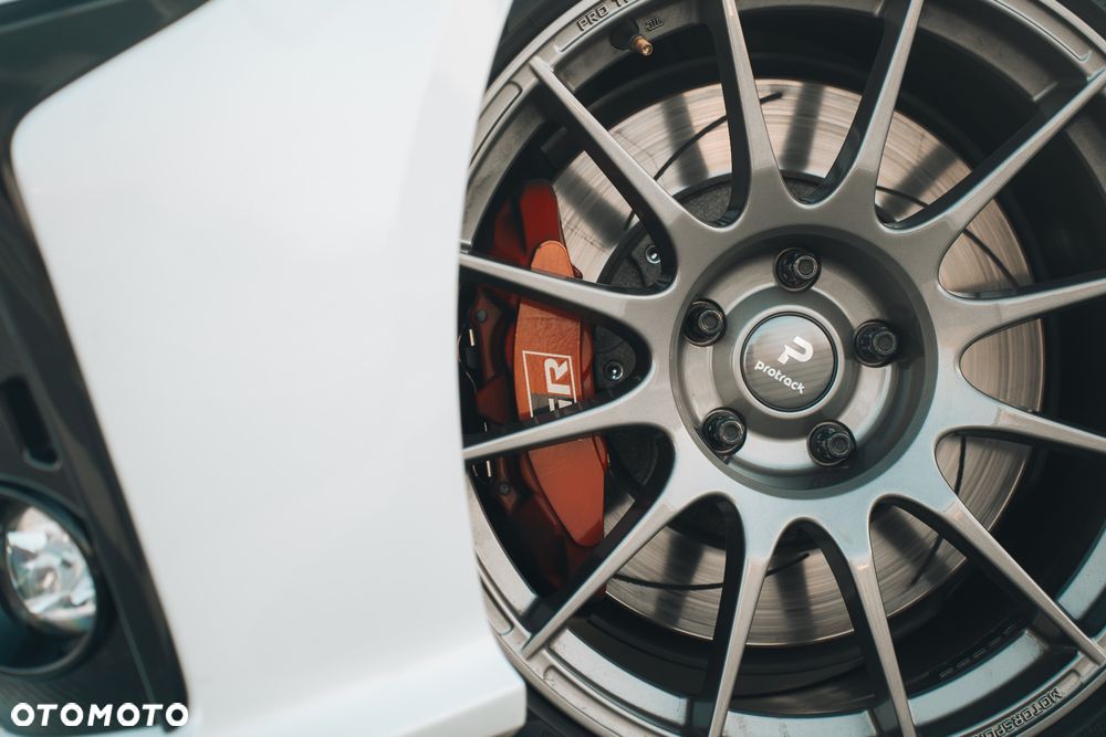Toyota GR Yaris - 12