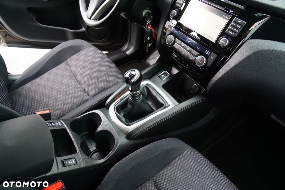 Nissan Qashqai - 35
